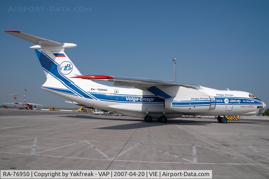 RA-76950, 2004 Ilyushin Il-76TD-90VD C/N 2043420697, Volga Dnepr Iljuschin 76