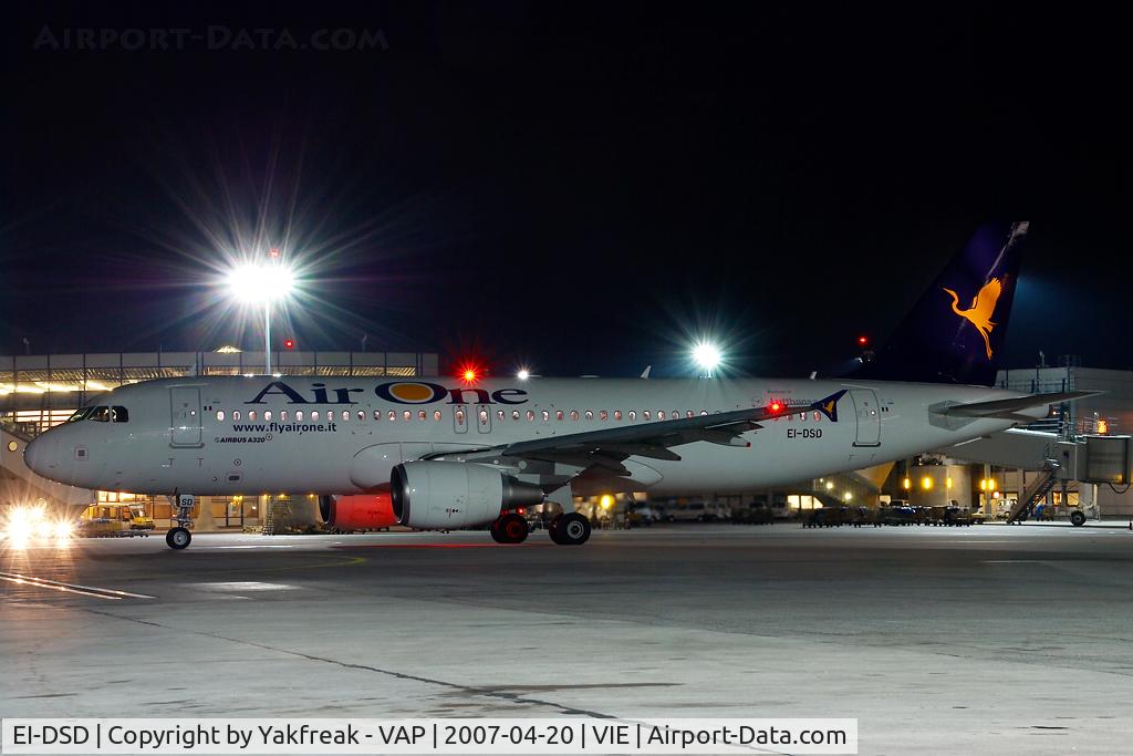 EI-DSD, 2007 Airbus A320-216 C/N 3076, Air One Airbus 320