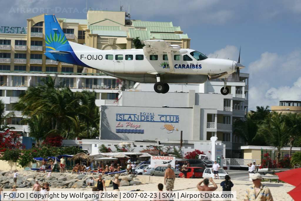 F-OIJO, 2002 Cessna 208B Grand Caravan C/N 208B0961, visitor