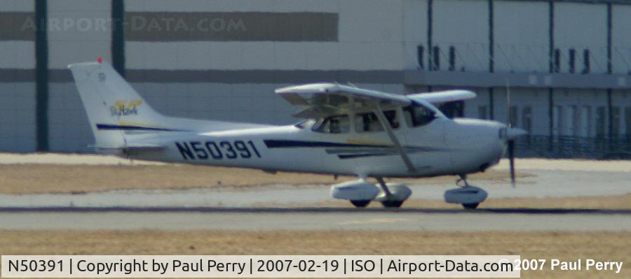 N50391, 2001 Cessna 172S C/N 172S8968, Keeping up speed for the 