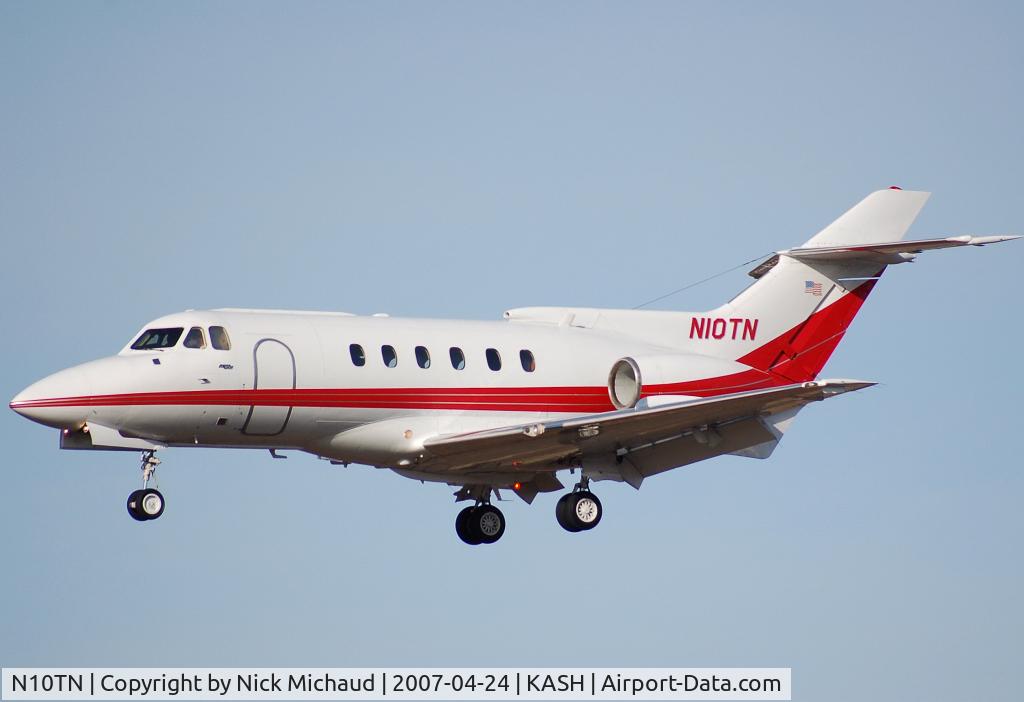 N10TN, 1980 British Aerospace HS.125-700A C/N 257085, Landing on 32 from KHPN