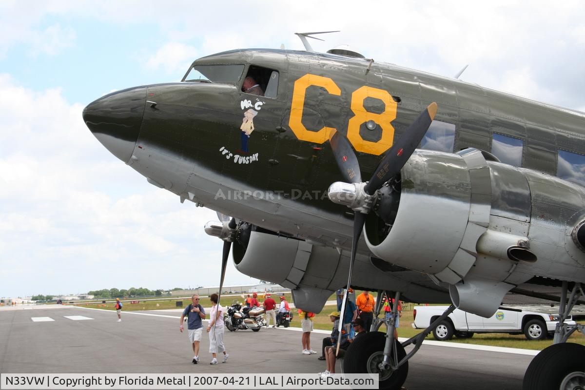 N33VW, 1943 Douglas DC3C-S1C3G (C-47A) C/N 20401, C-47