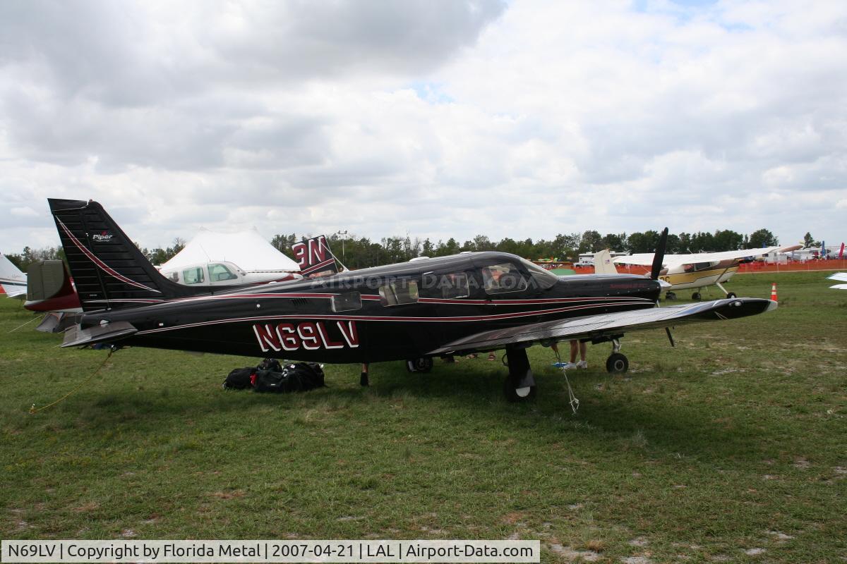 N69LV, 2001 Piper PA-32R-301T Turbo Saratoga C/N 3257229, PA-32-301T