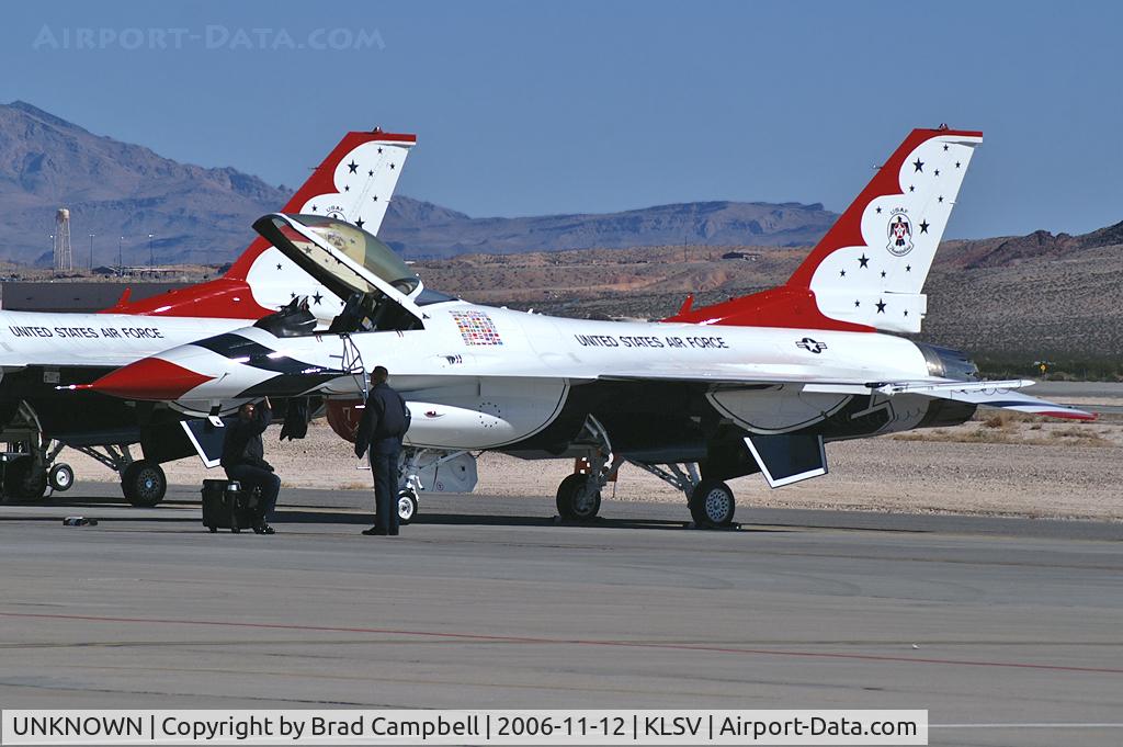 UNKNOWN, General Dynamics F-16C Fighting Falcon C/N Unknown, USAF Thunderbirds - Aviation Nation 2006