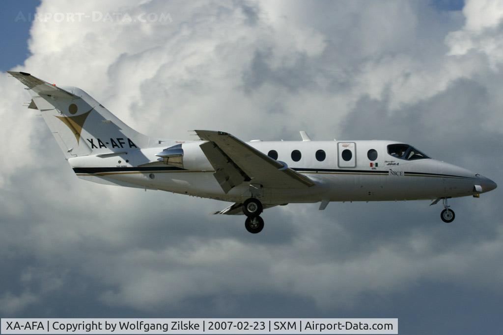 XA-AFA, 2001 Raytheon Beechjet 400A C/N RK-316, visitor
