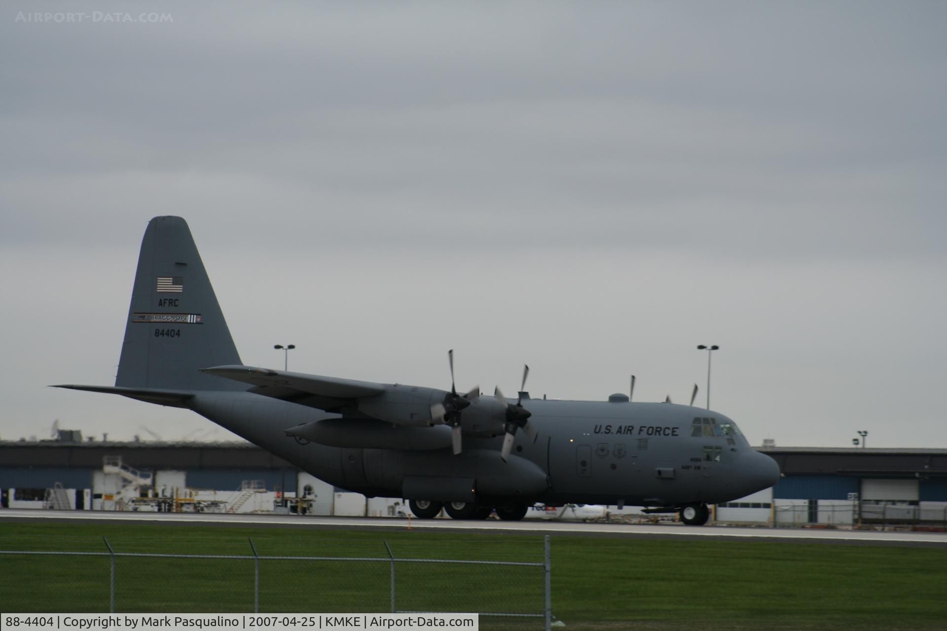 88-4404, 1988 Lockheed C-130H Hercules C/N 382-5157, C-130H