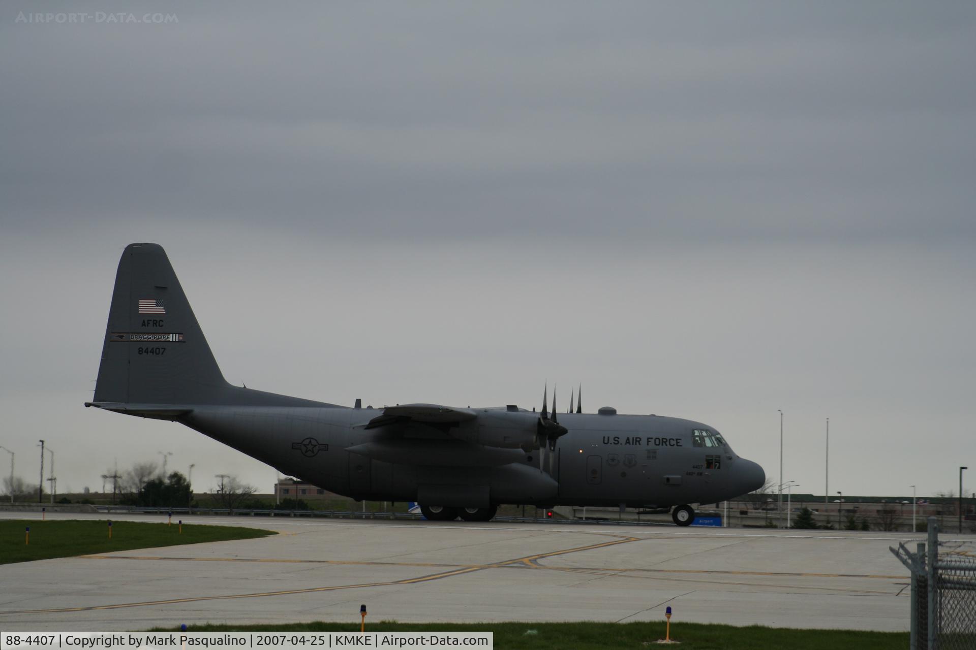 88-4407, 1988 Lockheed C-130H Hercules C/N 382-5160, C-130H