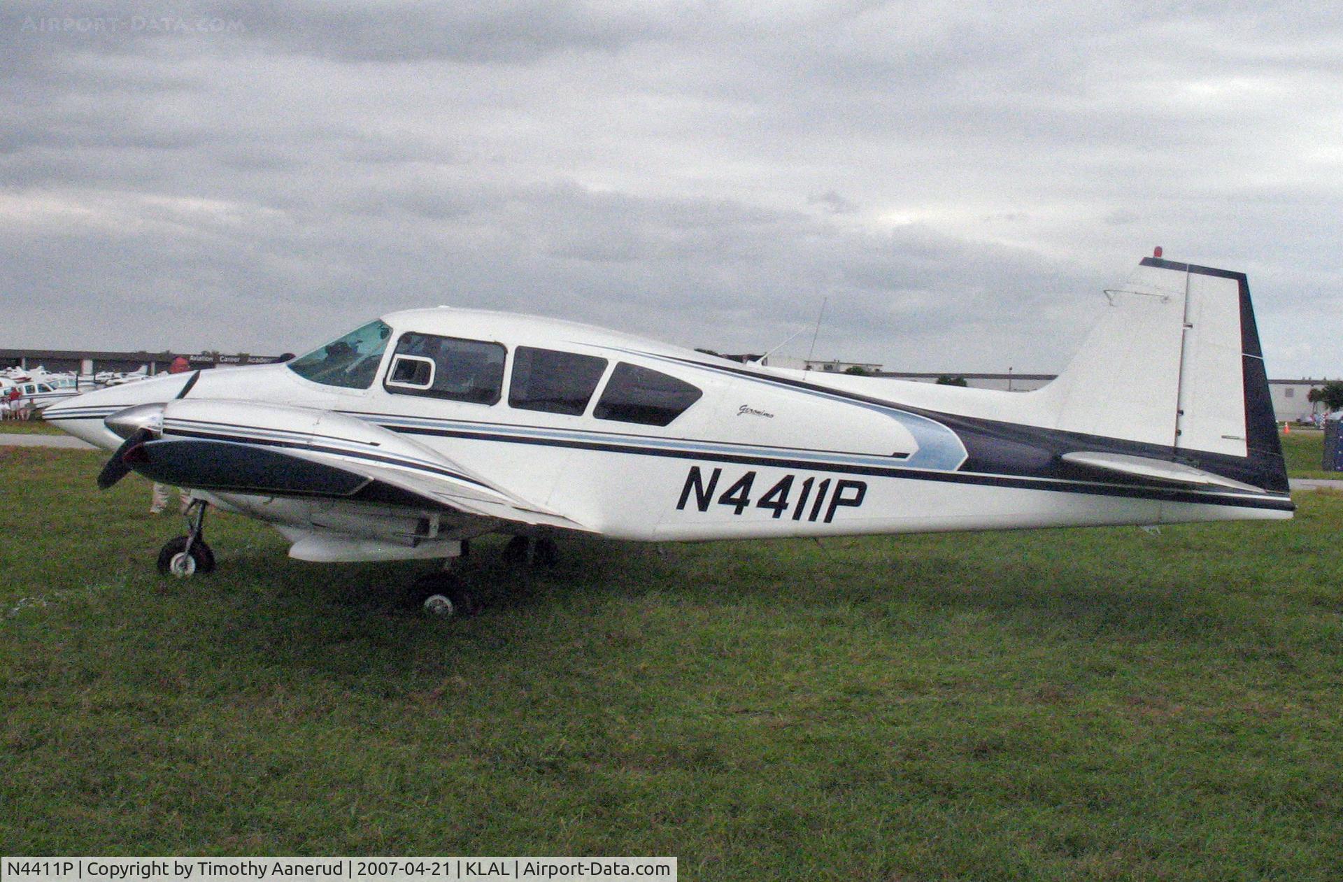 N4411P, Piper PA-23-160 Apache C/N 23-1923, Sun-n-Fun 2007