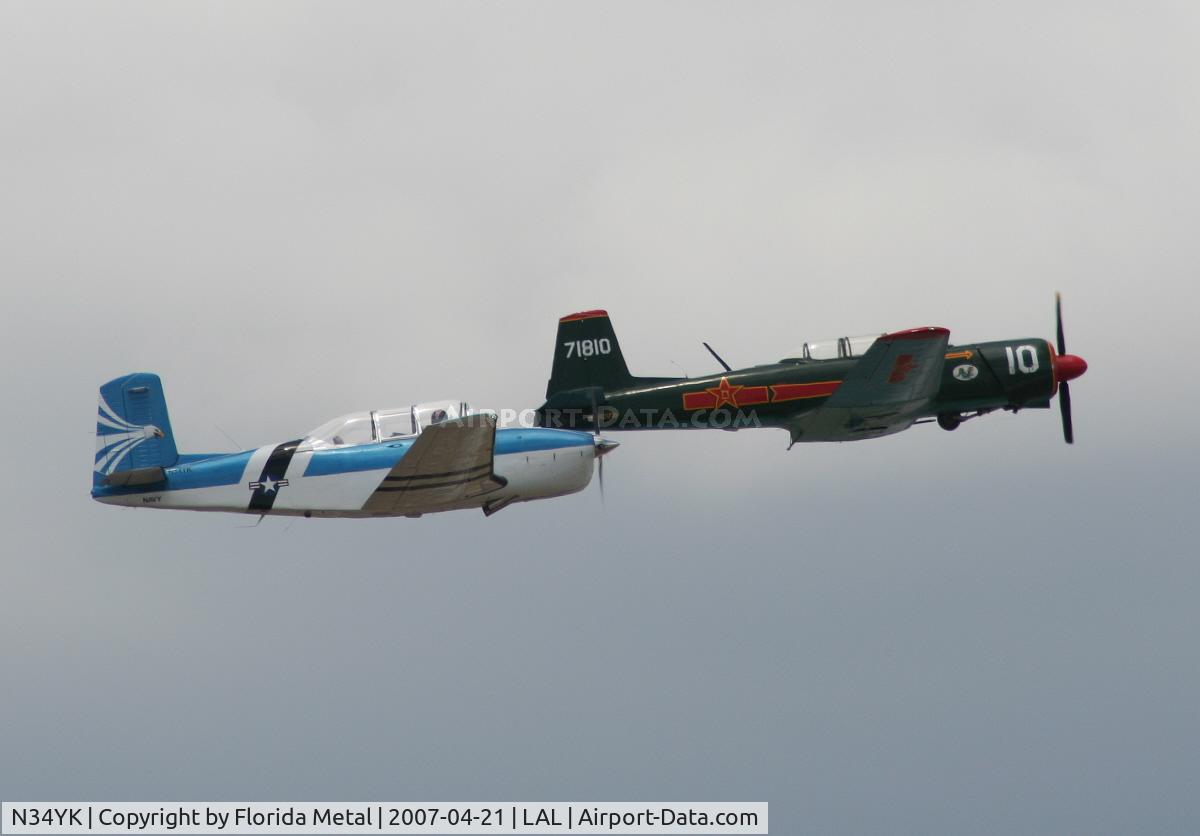 N34YK, 1956 Beech T-34B Mentor C/N BG.307, formation
