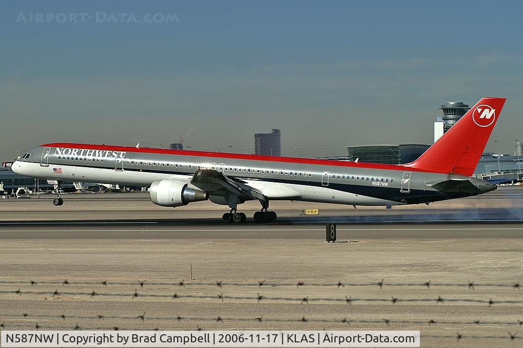 N587NW, 2002 Boeing 757-351 C/N 32986, Northwest Airlines / 2002 Boeing 757-351