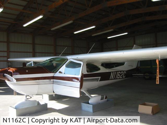N1162C, 1977 Cessna 177B Cardinal C/N 17702678, nice