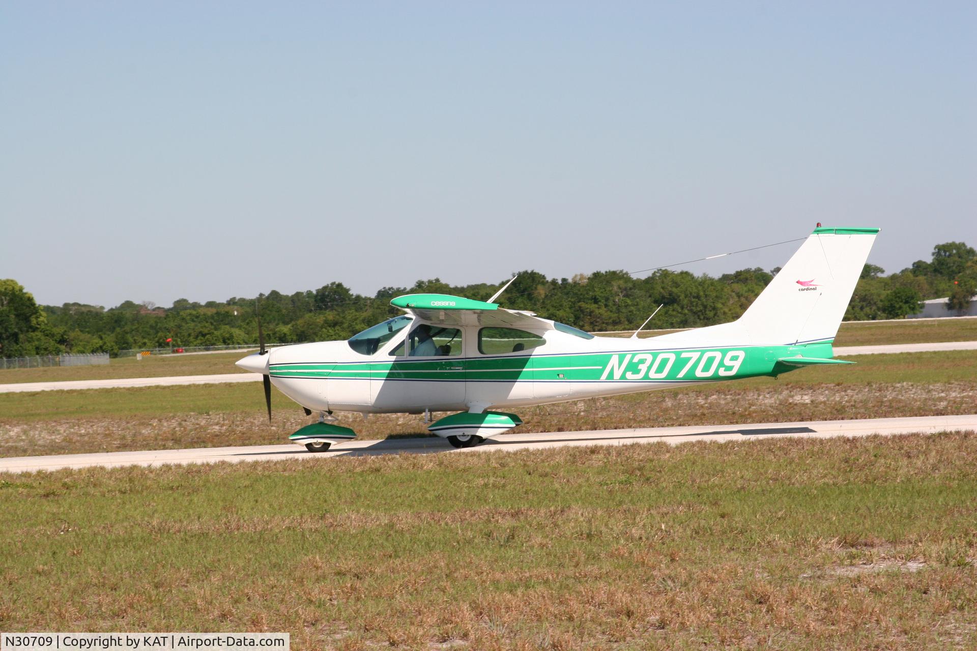 N30709, 1969 Cessna 177B Cardinal C/N 17701415, nice