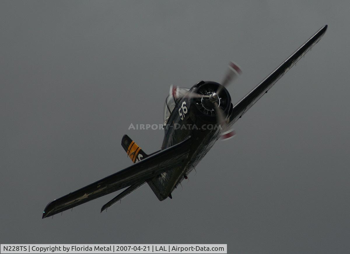 N228TS, 1954 North American T-28D Trojan C/N 200-422, T-28