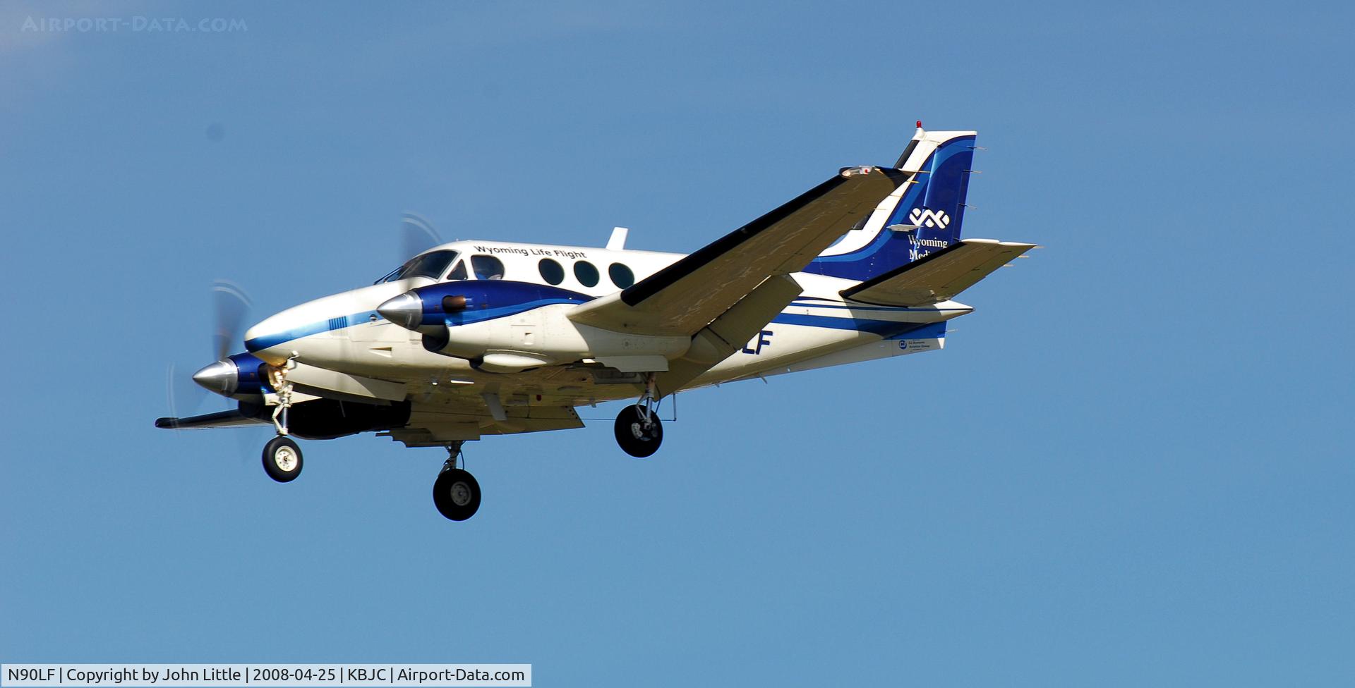 N90LF, 1979 Beech C90 King Air C/N LJ-852, LifeFlight landing