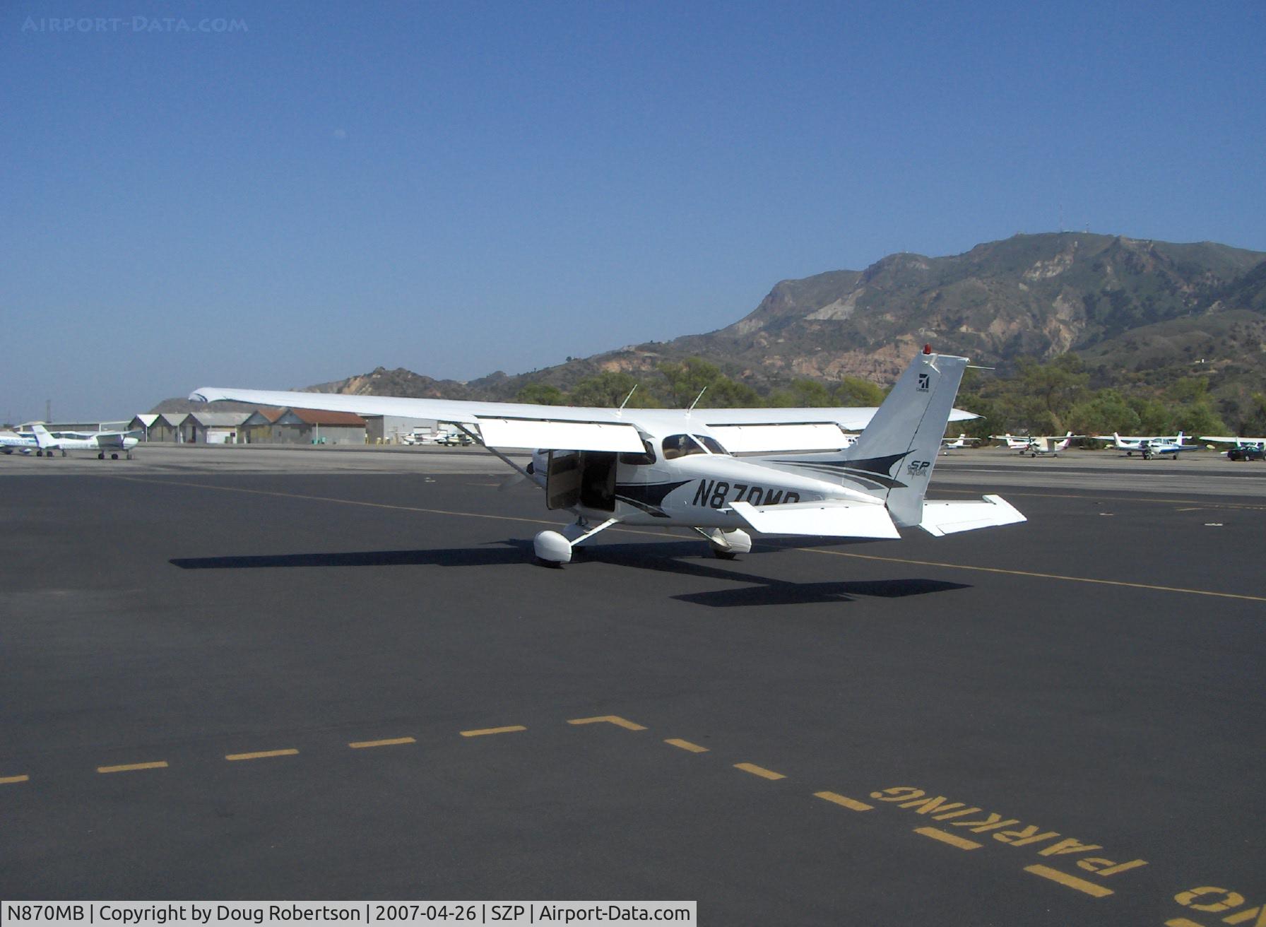 N870MB, 2004 Cessna 172S C/N 172S9725, 2004 Cessna 172S SKYHAWK SP, Lycoming IO-360-L2A 180 Hp, taxi to Rwy 22