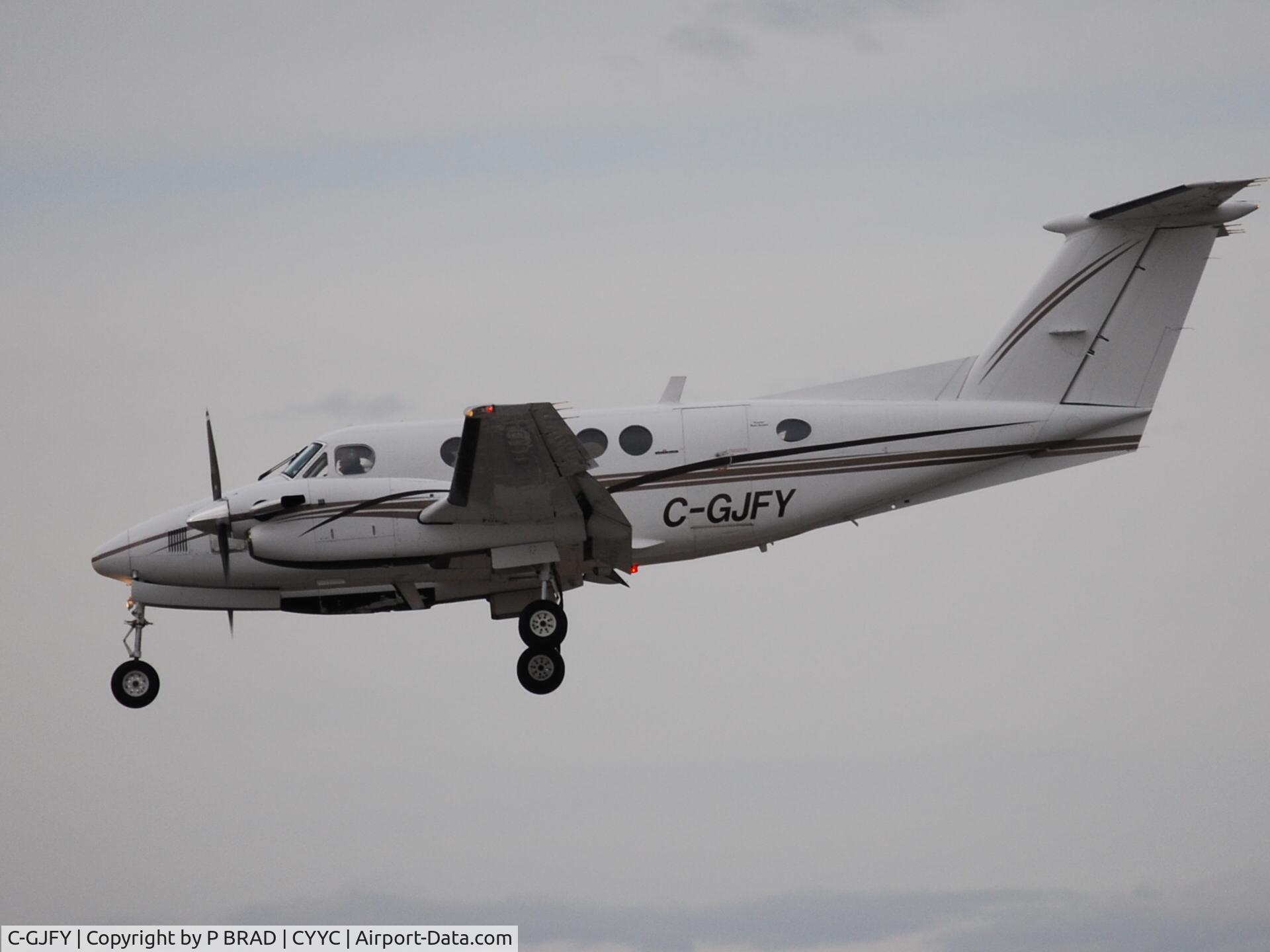 C-GJFY, 1981 Beech 200 Super King Air C/N BB-812, CYYC RNY 25