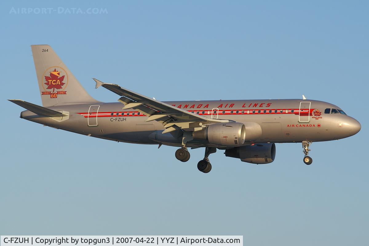 C-FZUH, 1997 Airbus A319-114 C/N 711, Short final for RWY23.