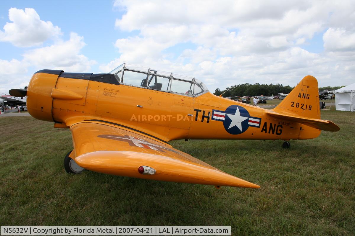 N5632V, 1957 North American T-6G Texan C/N 197-022, T-6