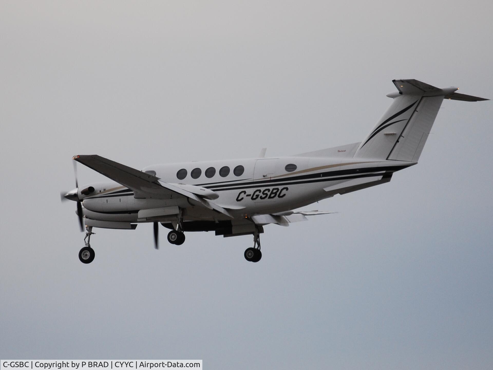 C-GSBC, 2001 Raytheon B200 King Air C/N BB-1780, CYYC RNY 25