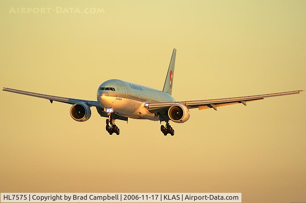 HL7575, 2000 Boeing 777-2B5/ER C/N 28445, Korean Air / Boeing 777-2B5 (ER)