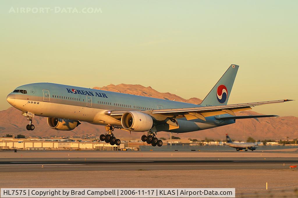 HL7575, 2000 Boeing 777-2B5/ER C/N 28445, Korean Air / Boeing 777-2B5 (ER)