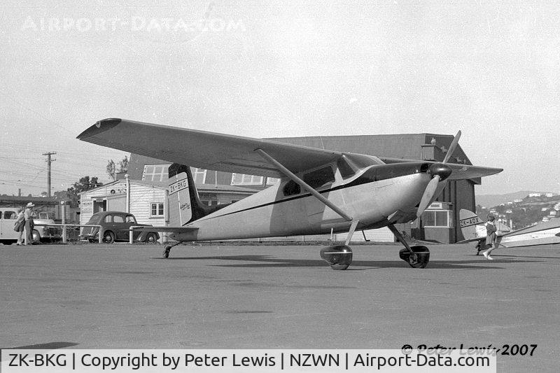 ZK-BKG, Cessna 180 C/N 30376, as new aircraft with the Wellington Aero Club in 1959