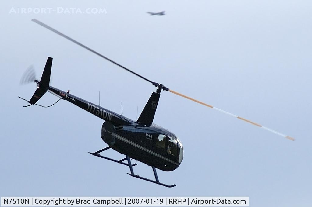 N7510N, 2006 Robinson R44 Raven II C/N 11170, Shining Star Helicopters - Las Vegas, Nevada / 2006 Robinson Helicopter Company R44 II.