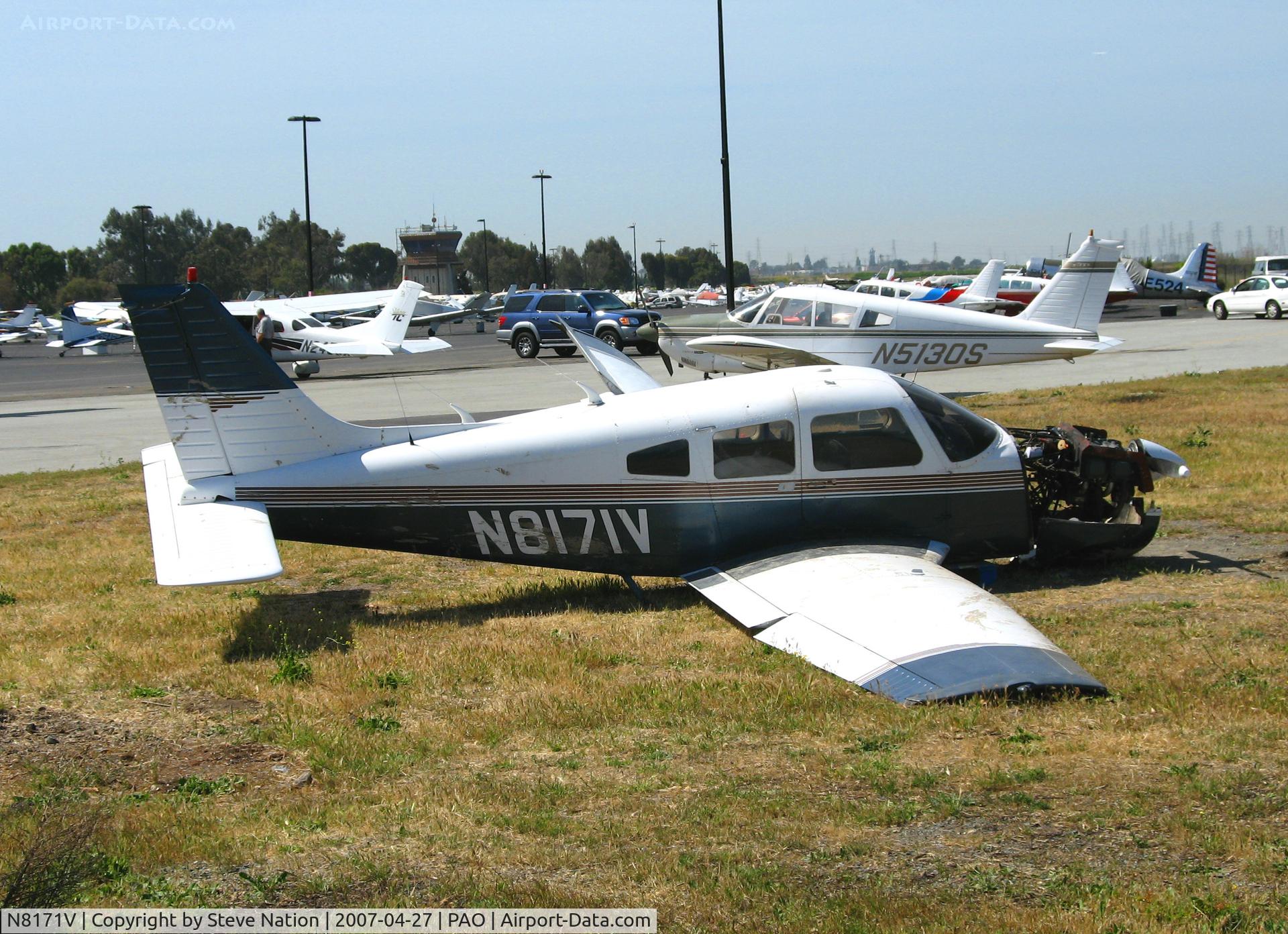 N8171V, 1980 Piper PA-28-161 C/N 28-8016282, Wreck of 1980 Piper PA-28-161 after force landing in marsh following engine failure @ Palo Alto, CA