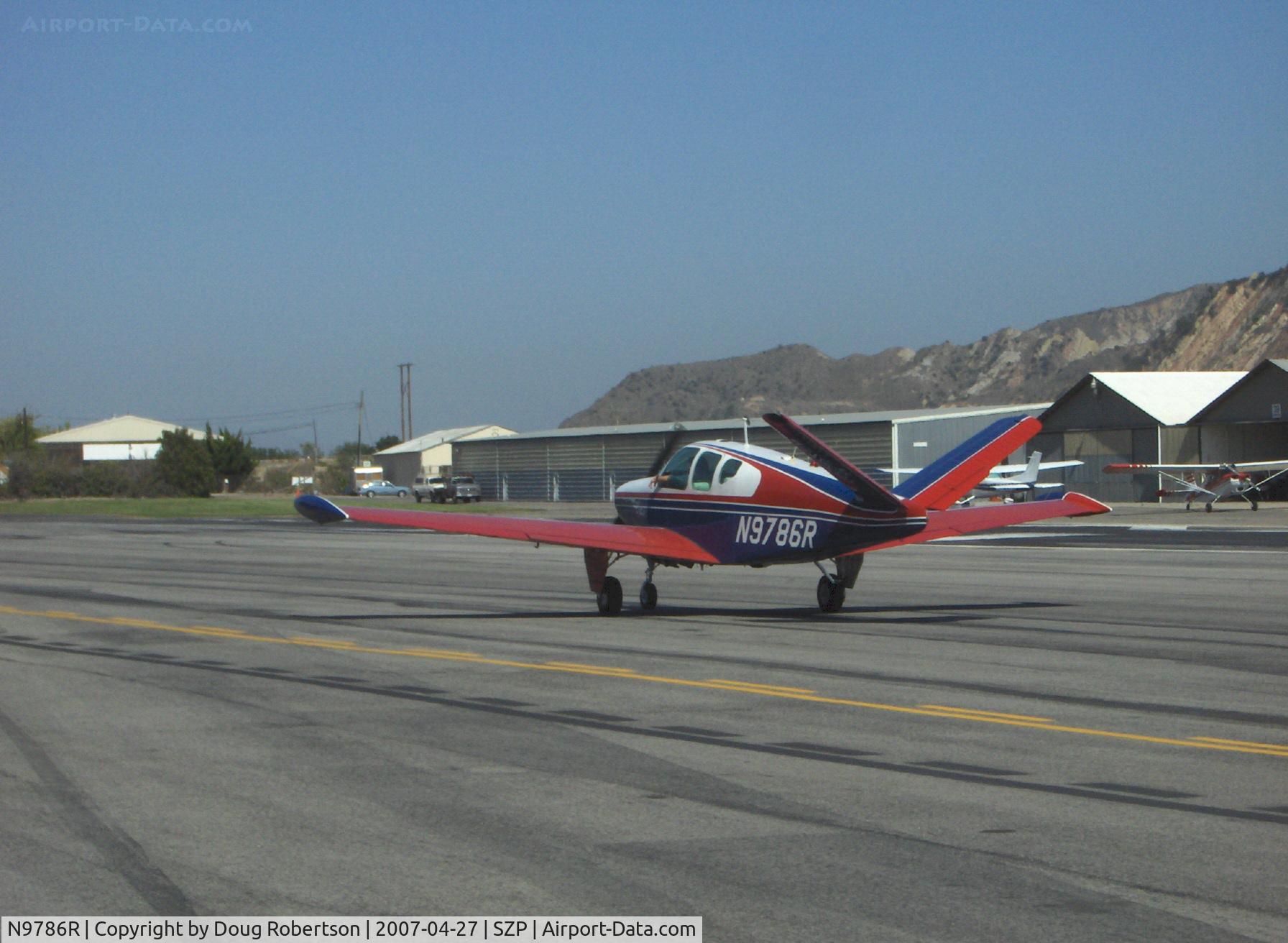 N9786R, 1960 Beech M35 Bonanza C/N D-6299, 1960 Beech M35 BONANZA, Continental IO-470-C 250 Hp, taxi to Rwy 22
