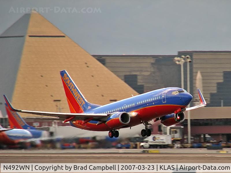 N492WN, 2004 Boeing 737-7H4 C/N 33866, Southwest Airlines / 2004 Boeing 737-7H4