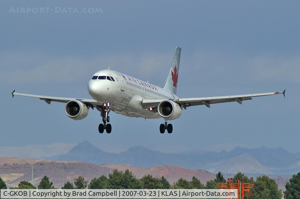 C-GKOB, 2002 Airbus A319-112 C/N 1853, Air Canada / 2002 Airbus A319-112