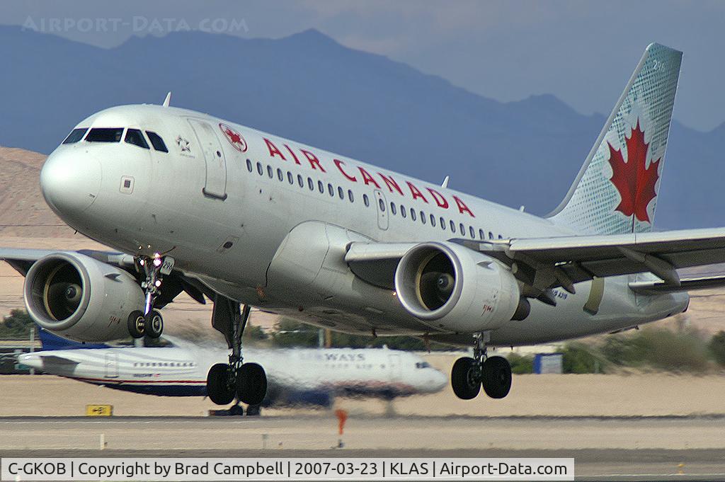 C-GKOB, 2002 Airbus A319-112 C/N 1853, Air Canada / 2002 Airbus A319-112