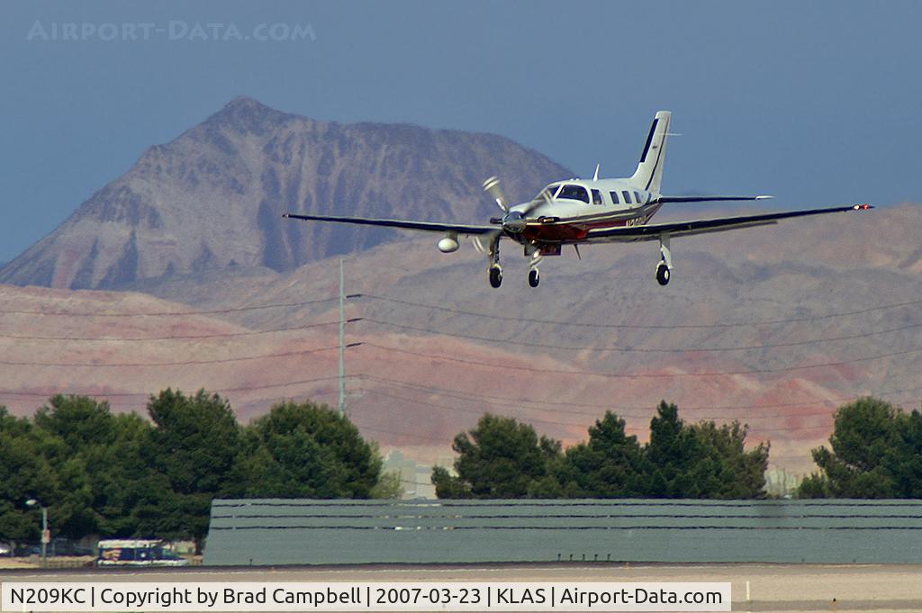 N209KC, 2000 Piper PA-46-500TP Malibu Meridian C/N 4697009, Air Dover Corp. - Wilmington, Delaware / 2000 Piper PA46-500TP