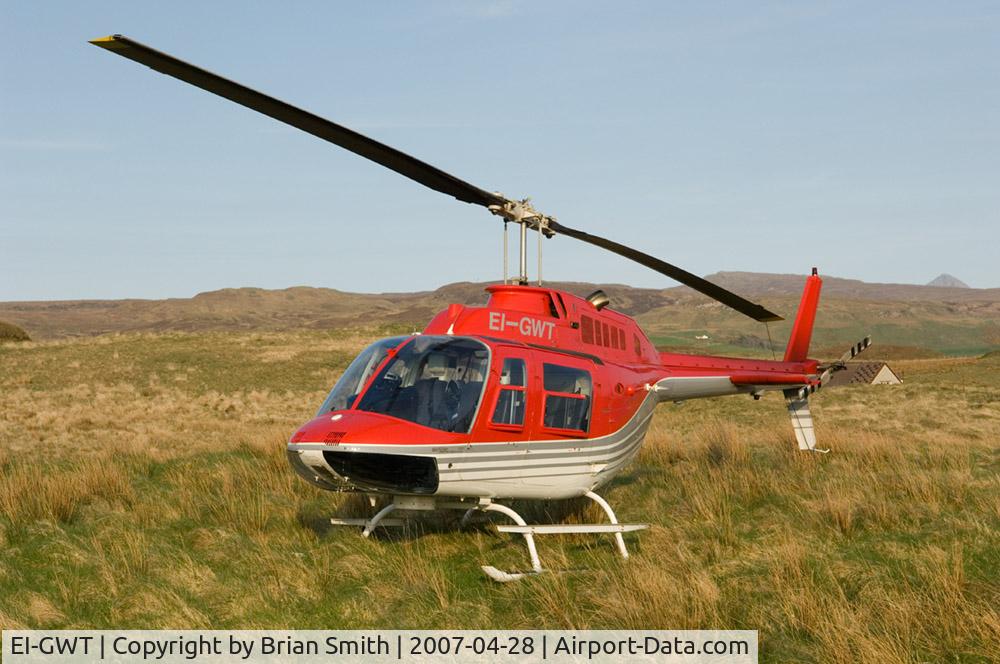 EI-GWT, Agusta AB-206B JetRanger II C/N 8739, Landed 25ft from public road and 150ft from Ullinish Lodge Hotel, Skye