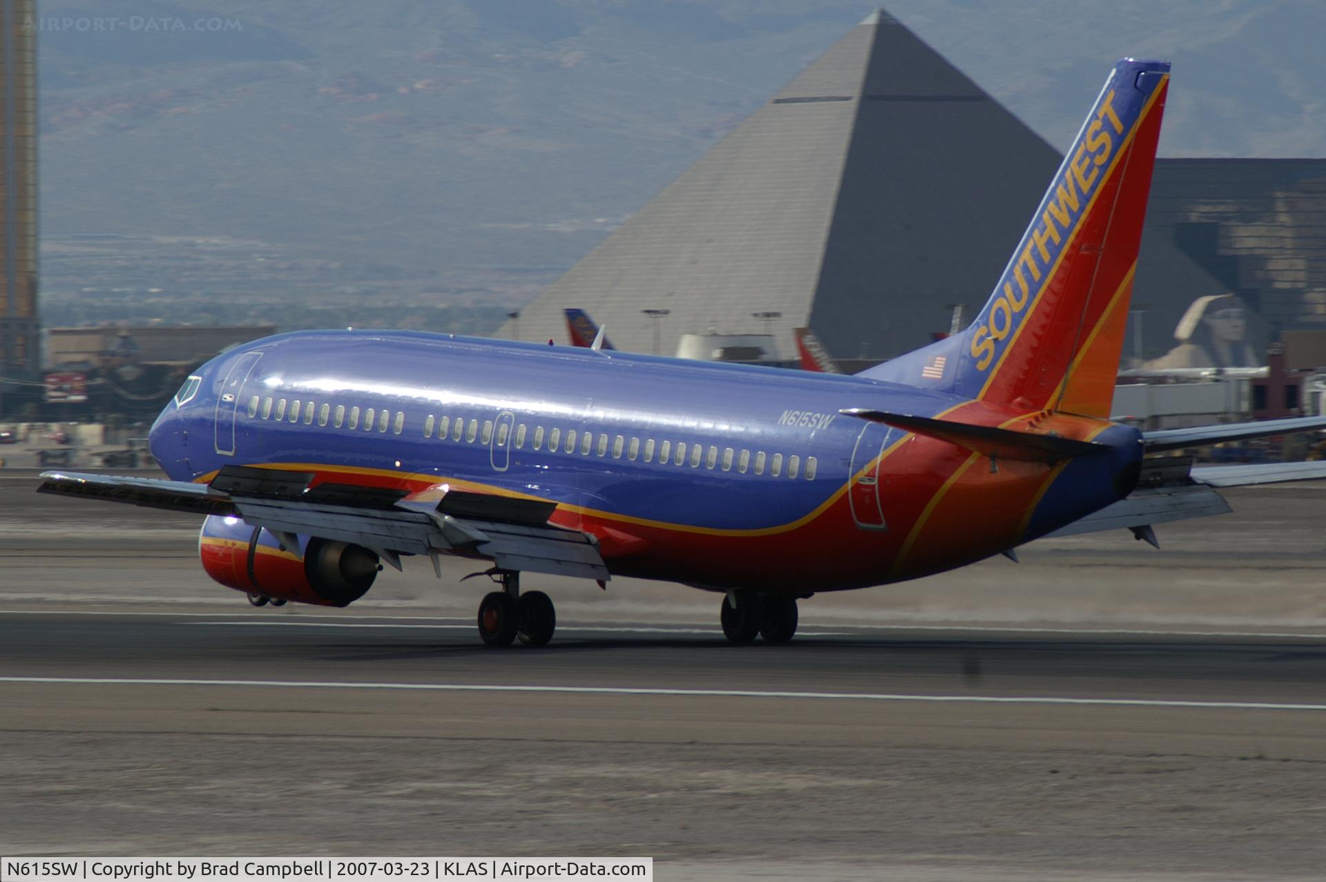 N615SW, 1995 Boeing 737-3H4 C/N 27698, Southwest Airlines / 1995 Boeing 737-3H4