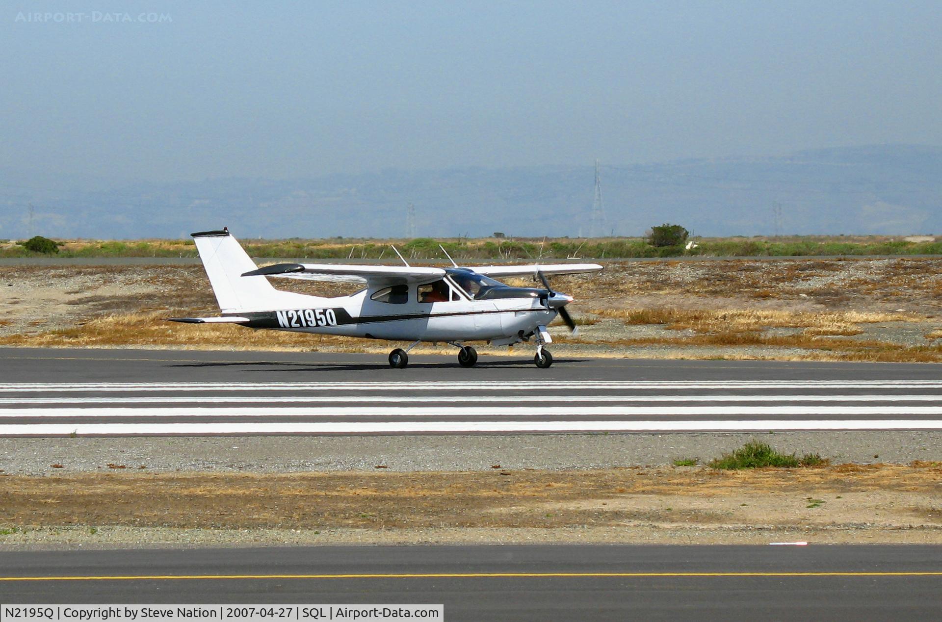 N2195Q, 1974 Cessna 177RG Cardinal C/N 177RG0595, 1974 Cessna 177RG taxying for take-off @ San Carlos, CA
