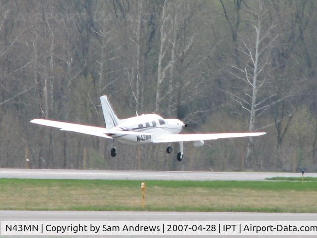N43MN, Piper PA-46-500TP C/N 4697205, Just after lift off
