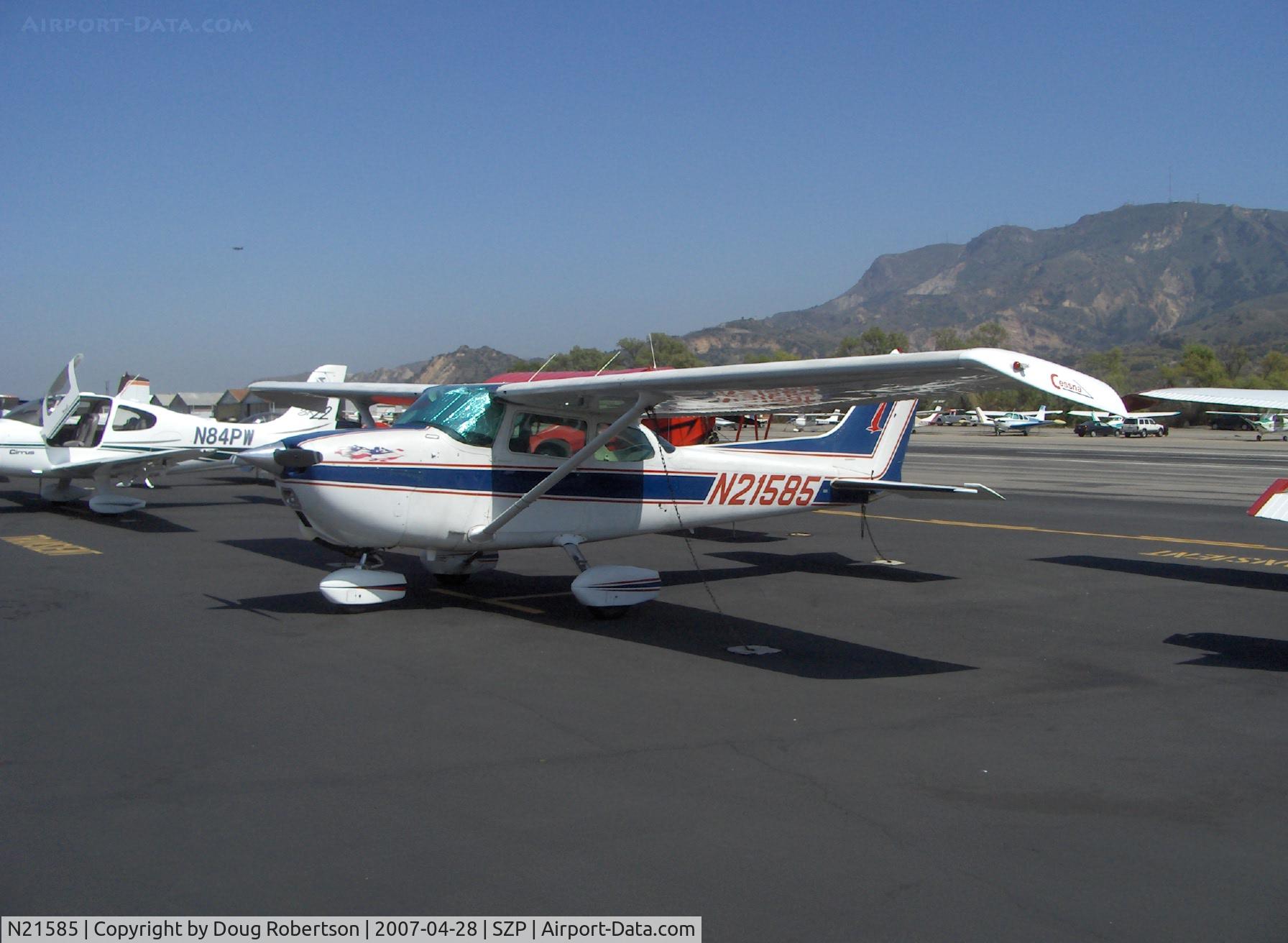 N21585, 1974 Cessna 172M C/N 17263978, 1974 Cessna 172M, Lycoming O-320-E2D 150 Hp, booster tips