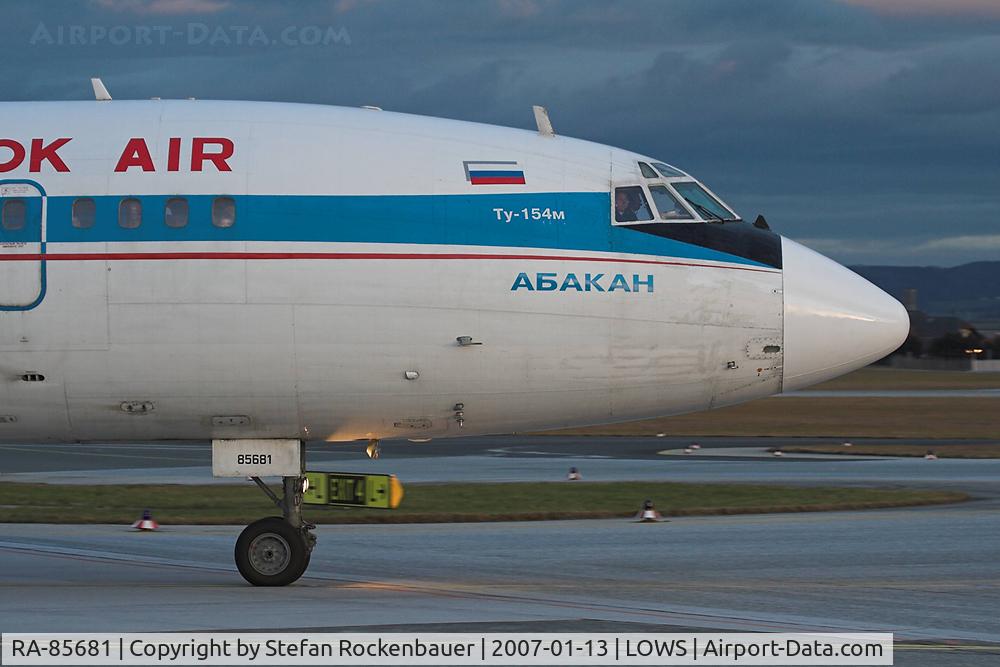 RA-85681, 1990 Tupolev Tu-154M C/N 90A848, Early morning departure.