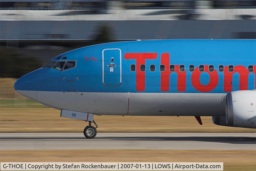 G-THOE, 1995 Boeing 737-3Q8 C/N 26313, Panning shot.
