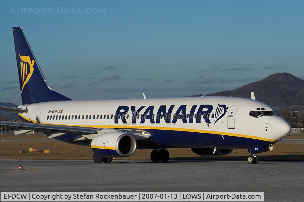EI-DCW, 2004 Boeing 737-8AS C/N 33568, Ryanair 737 taxiing for departure.