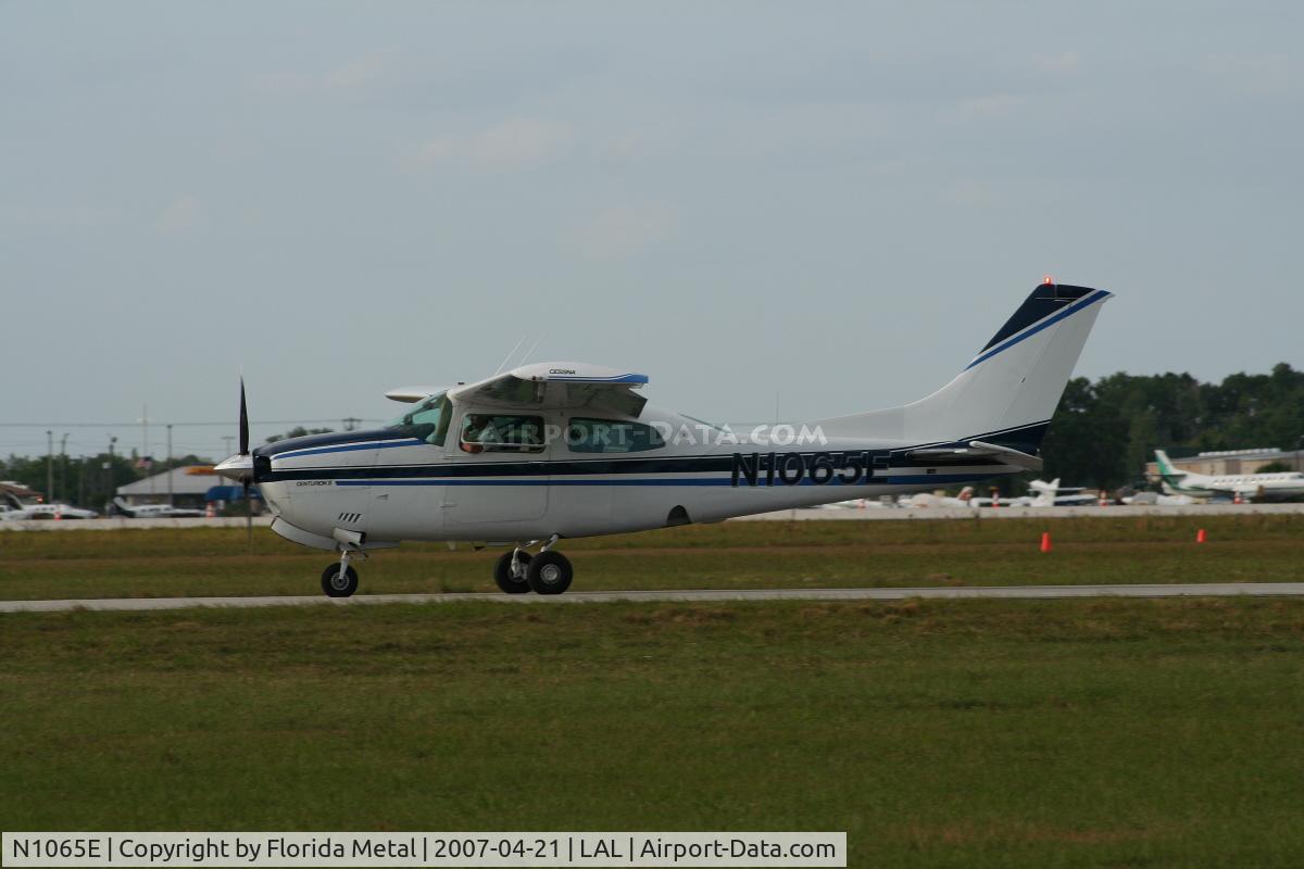 N1065E, Cessna 210N Centurion C/N 21063521, C210