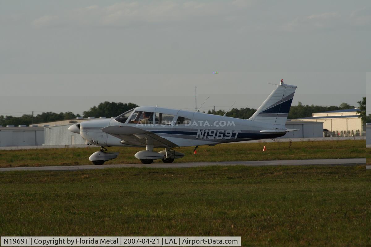 N1969T, 1971 Piper PA-28-180 C/N 28-7105199, Pa-28