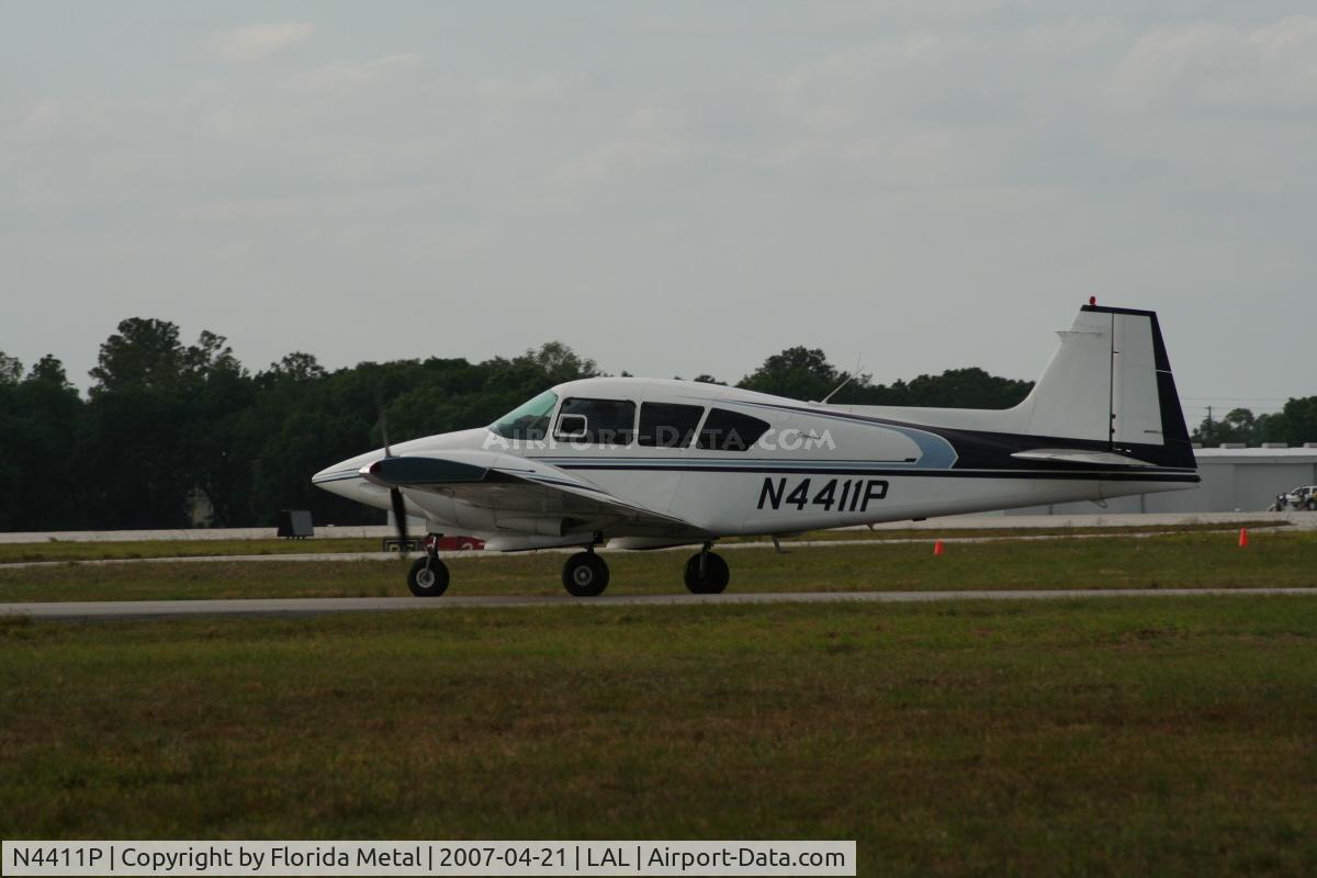 N4411P, Piper PA-23-160 Apache C/N 23-1923, PA-23