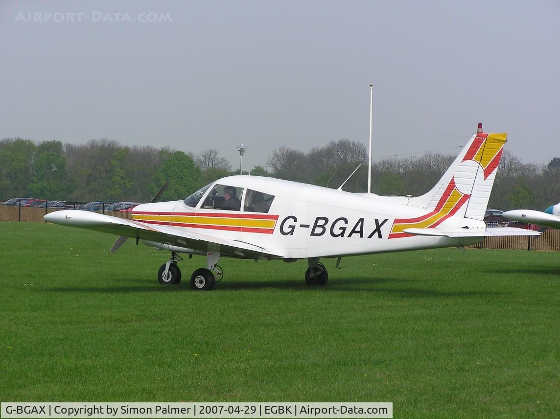 G-BGAX, 1973 Piper PA-28-140 Cherokee C/N 28-7325409, Cherokee 140 visiting Sywell