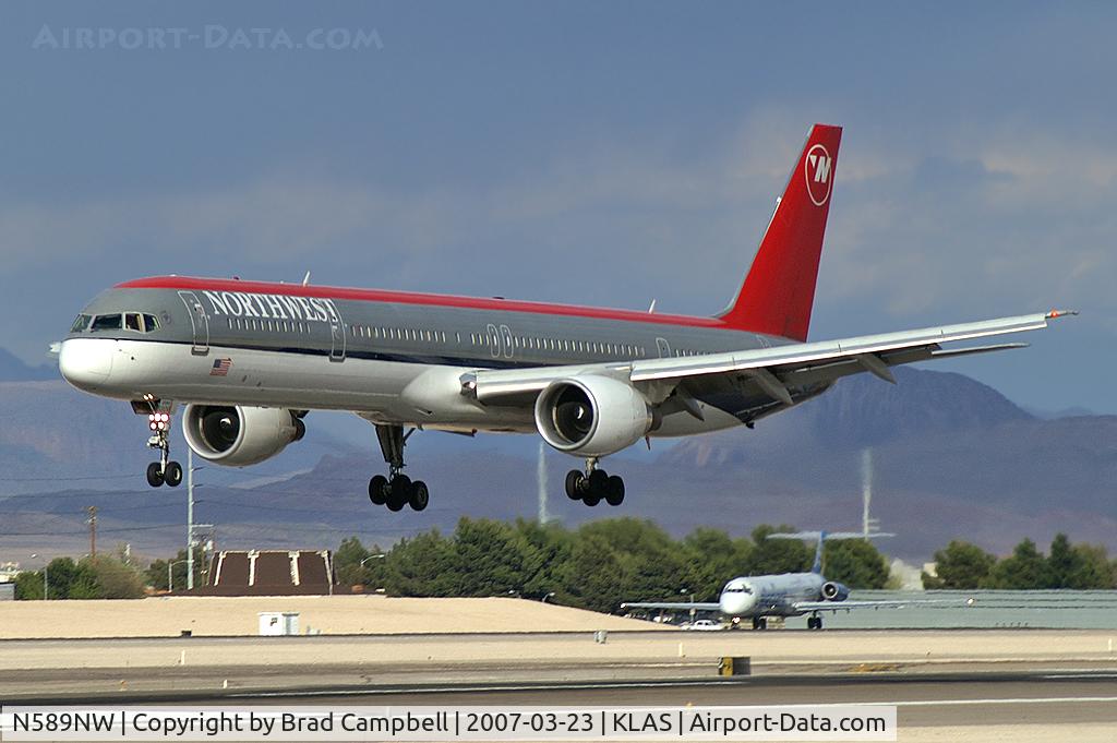 N589NW, 2003 Boeing 757-351 C/N 32989, Northwest Airlines / 2003 Boeing 757-351