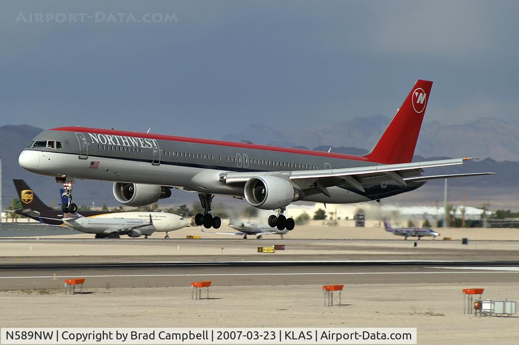 N589NW, 2003 Boeing 757-351 C/N 32989, Northwest Airlines / 2003 Boeing 757-351