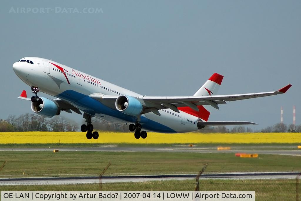 OE-LAN, 1997 Airbus A330-223 C/N 195, Austrian