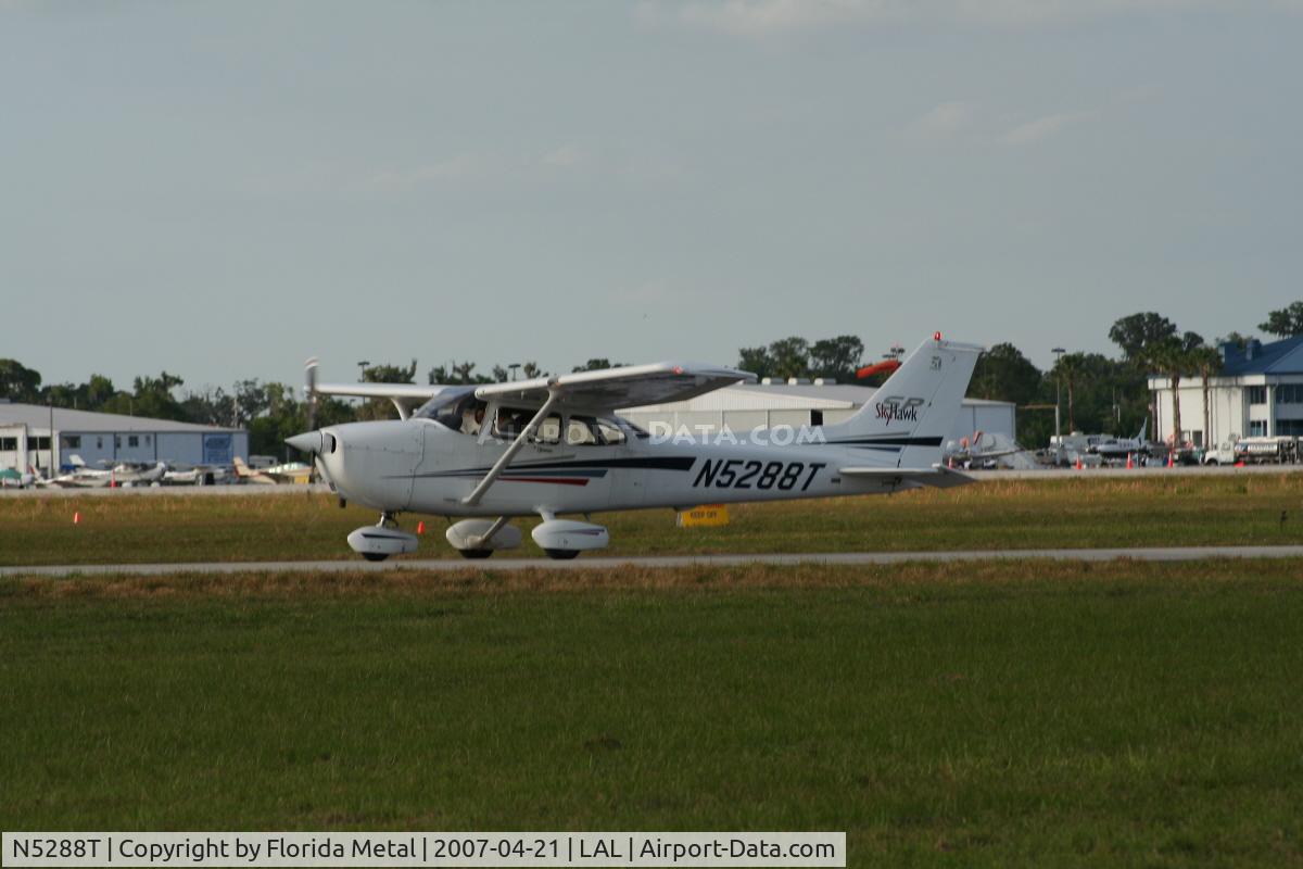 N5288T, 2002 Cessna 172S C/N 172S9222, C172