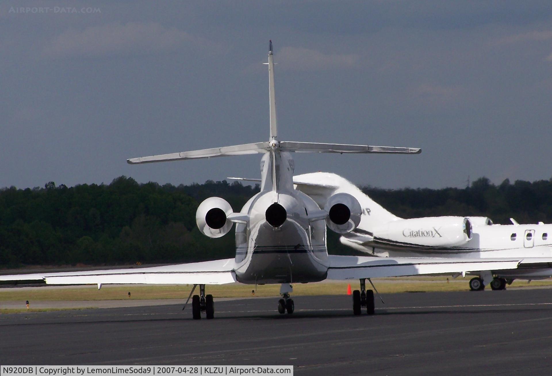 N920DB, 1987 Dassault-Breguet Falcon (Mystere) 900 C/N 20, Just Another Day